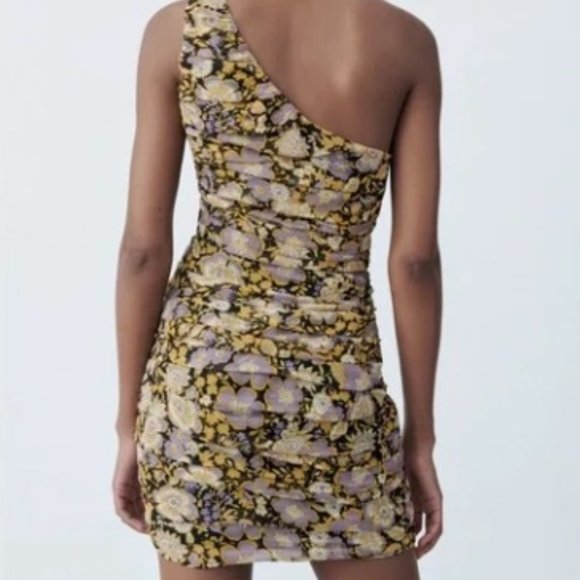 Zara One Shoulder Ruched Floral Minidress Size Medium NWT - Picture 2 of 9